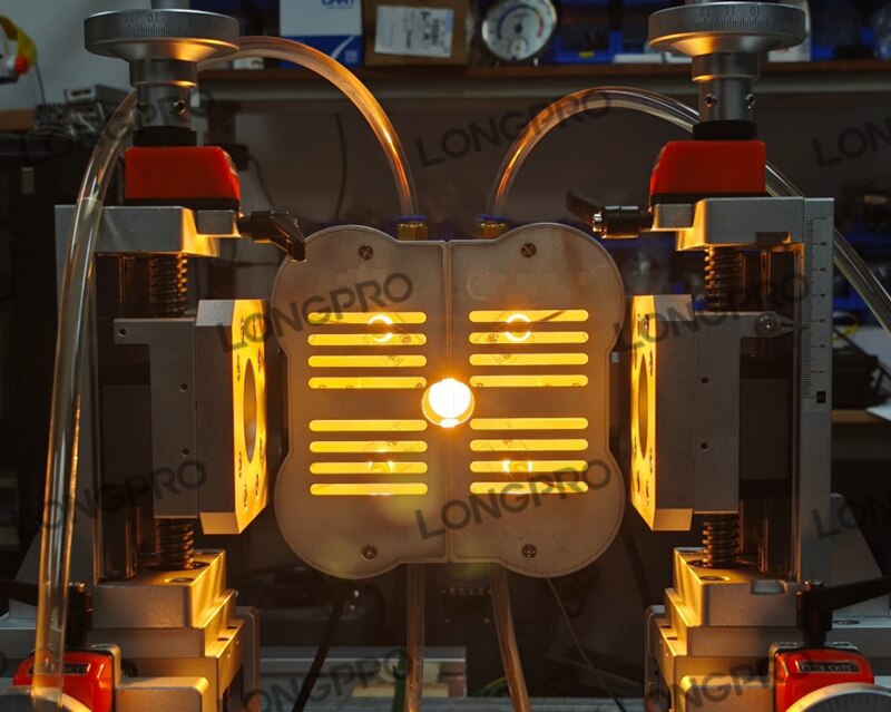 红外聚焦加热器.jpg 红外聚焦加热器.jpg