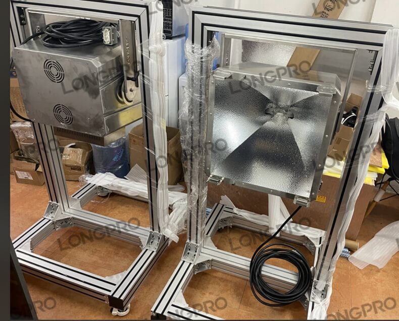 太阳光模拟器.jpg 太阳光模拟器.jpg